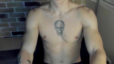 Snapshot of idkiww chatting on October 30, 2025, 9:15 pm yo online show from October 30, 2025, 9:15 pm