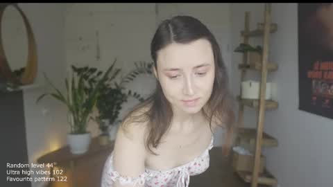 Belle online show from November 5, 2025, 11:32 am