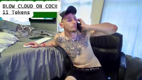 Amiri Roue online show from December 17, 2024, 3:17 pm