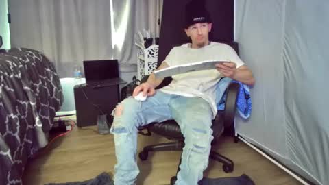 Amiri Roue online show from February 16, 2025, 4:32 pm