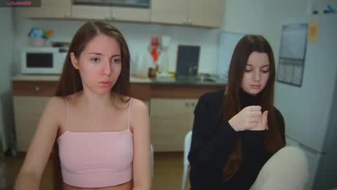 Julia and Mira online show from February 27, 2025, 4:21 pm