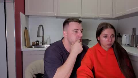 Snapshot of ihavepaws33 chatting on September 22, 2025, 5:37 pm Julia and Mira online show from September 22, 2025, 5:37 pm