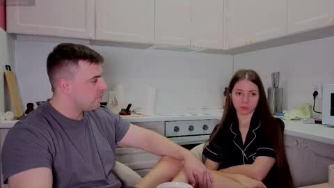 Snapshot of ihavepaws33 chatting on September 29, 2025, 5:56 am Julia and Mira online show from September 29, 2025, 5:56 am