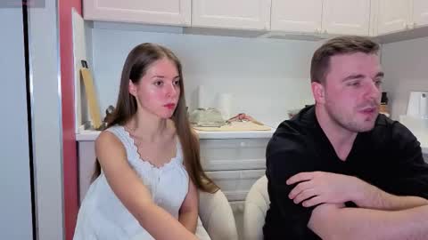 Snapshot of ihavepaws33 chatting on October 16, 2025, 6:53 pm Julia and Mira online show from October 16, 2025, 6:53 pm