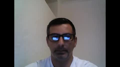 Snapshot of ihtiandar1008 chatting on February 15, 2025, 10:52 pm ihtiandar1008 online show from February 15, 2025, 10:52 pm