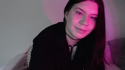 Vella online show from October 14, 2025, 8:59 am