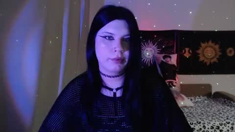 Vella online show from June 19, 2026, 7:28 pm