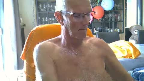 ikwiljeneuken123 online show from May 9, 2026, 12:10 pm