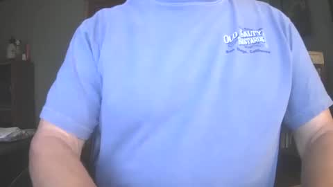 il_undercover online show from October 18, 2025, 10:49 am