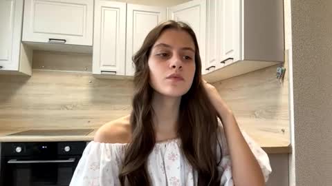 Sophie online show from March 27, 2026, 11:10 am