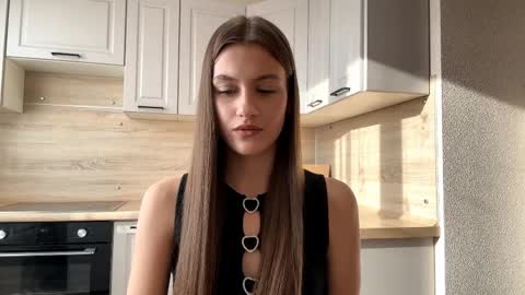 Sophie online show from April 2, 2026, 11:08 am