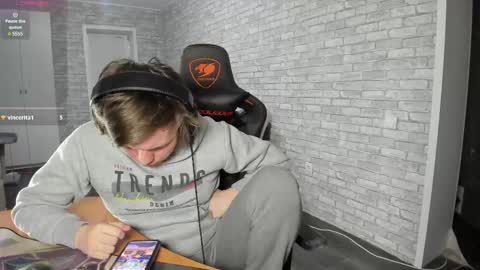 iliaskris online show from February 22, 2025, 4:09 pm