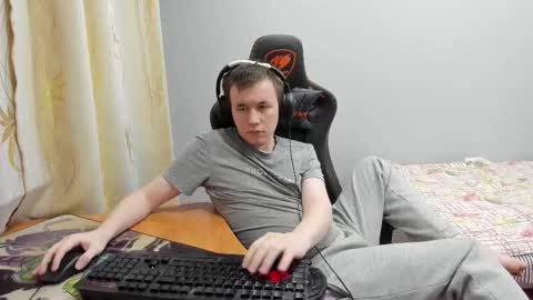 iliaskris online show from November 28, 2025, 11:07 pm