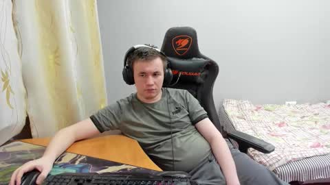 iliaskris online show from December 4, 2025, 5:43 pm