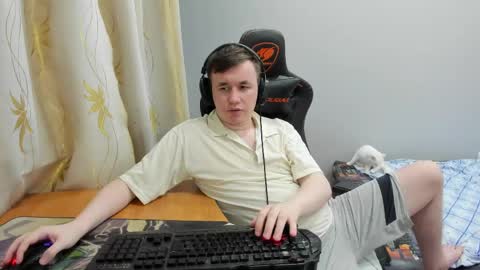 iliaskris online show from May 7, 2026, 6:13 pm