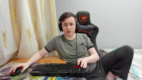 iliaskris online show from June 8, 2026, 10:32 pm