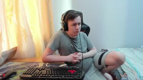 iliaskris online show from June 22, 2026, 3:25 am