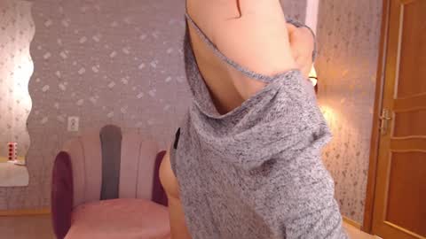 Adelia online show from February 6, 2025, 12:05 pm