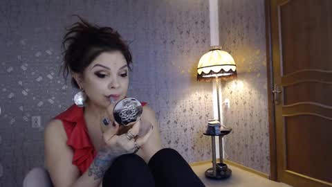 Adelia online show from March 12, 2025, 7:57 am