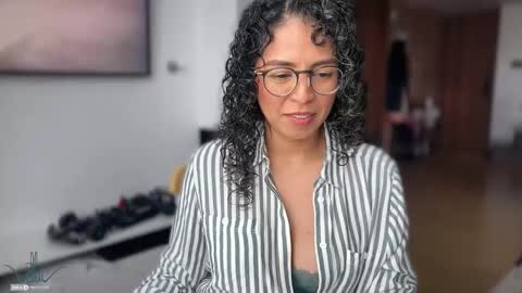 Kloe online show from February 3, 2026, 8:25 pm