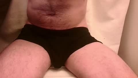 illubricat online show from December 31, 2024, 5:00 am