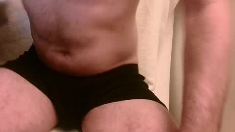 illubricat online show from January 3, 2025, 8:11 pm