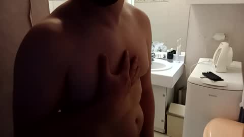 ilovecuteguy79 online show from May 18, 2026, 8:31 am
