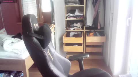 Snapshot of iloveyoutoo2000 chatting on January 3, 2025, 11:25 am iloveyoutoo2000 online show from January 3, 2025, 11:25 am