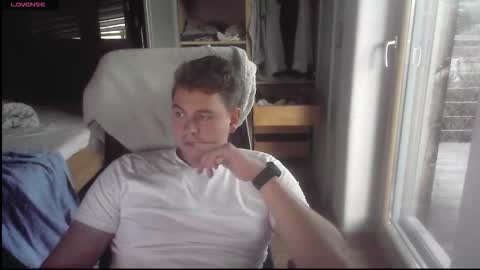 Snapshot of iloveyoutoo2000 chatting on September 30, 2025, 4:45 pm iloveyoutoo2000 online show from September 30, 2025, 4:45 pm