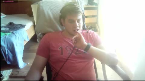 Snapshot of iloveyoutoo2000 chatting on October 18, 2025, 3:02 pm iloveyoutoo2000 online show from October 18, 2025, 3:02 pm