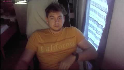 Snapshot of iloveyoutoo2000 chatting on October 21, 2025, 3:02 pm iloveyoutoo2000 online show from October 21, 2025, 3:02 pm