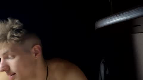 Snapshot of ilyahrr chatting on March 18, 2026, 5:38 pm ilyahrr online show from March 18, 2026, 5:38 pm