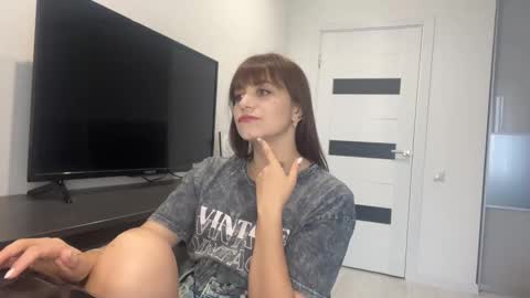 Snapshot of im_alisa_ chatting on September 30, 2025, 7:46 am Alisa online show from September 30, 2025, 7:46 am