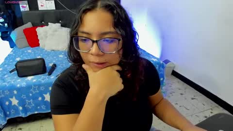 Angela online show from March 6, 2025, 2:19 am