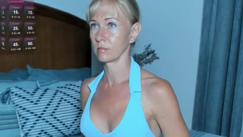 Christine -  online show from October 1, 2025, 12:00 pm