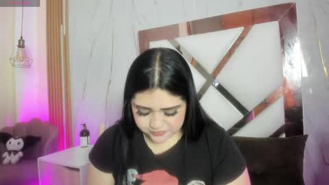 im_bunny__ online show from April 27, 2026, 1:31 pm
