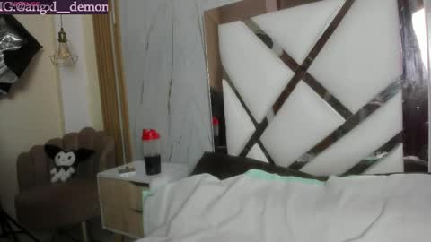 im_bunny__ online show from May 4, 2026, 1:51 pm