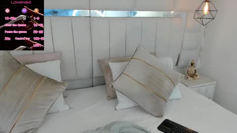 DAHLIA online show from January 11, 2025, 1:53 pm