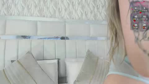 DAHLIA online show from September 10, 2025, 8:42 pm