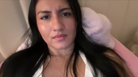 instagram  online show from December 13, 2025, 10:48 pm