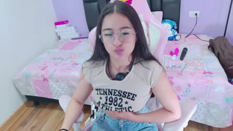 Eliza online show from April 25, 2026, 1:41 pm
