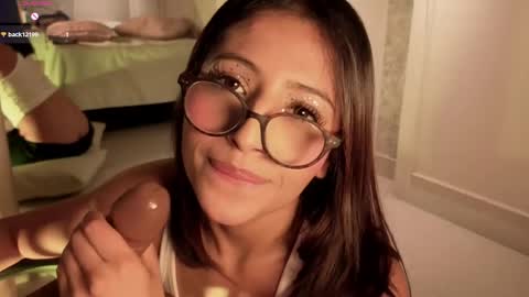 im_lisacb online show from May 7, 2026, 12:43 pm