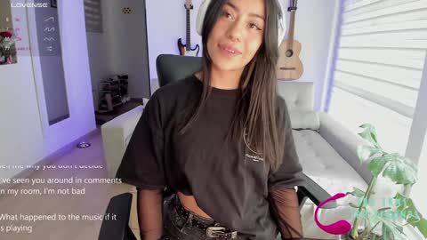 Snapshot of im_mariana chatting on January 11, 2025, 6:44 pm im_mariana online show from January 11, 2025, 6:44 pm