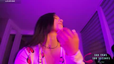 im_mariana online show from April 30, 2026, 1:23 am