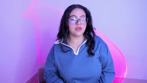 mei mei uwu online show from September 21, 2025, 12:34 am