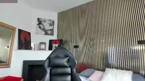 KAREN online show from July 29, 2026, 7:34 pm
