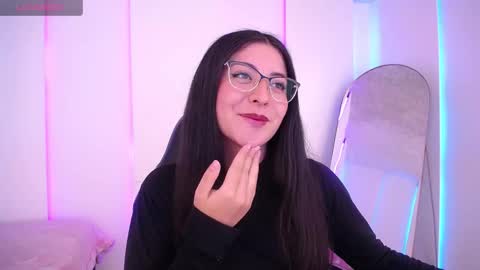 Snapshot of im_rosse_ chatting on February 24, 2026, 6:28 pm Jade Rosse online show from February 24, 2026, 6:28 pm