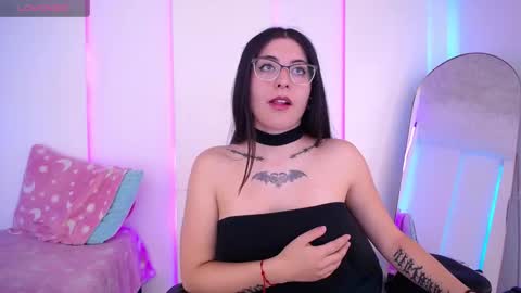 Snapshot of im_rosse_ chatting on March 10, 2026, 6:57 pm Jade Rosse online show from March 10, 2026, 6:57 pm