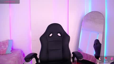 Snapshot of im_rosse_ chatting on March 11, 2026, 6:47 pm Jade Rosse online show from March 11, 2026, 6:47 pm