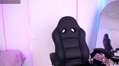 Snapshot of im_rosse_ chatting on March 25, 2026, 9:43 pm Jade Rosse online show from March 25, 2026, 9:43 pm